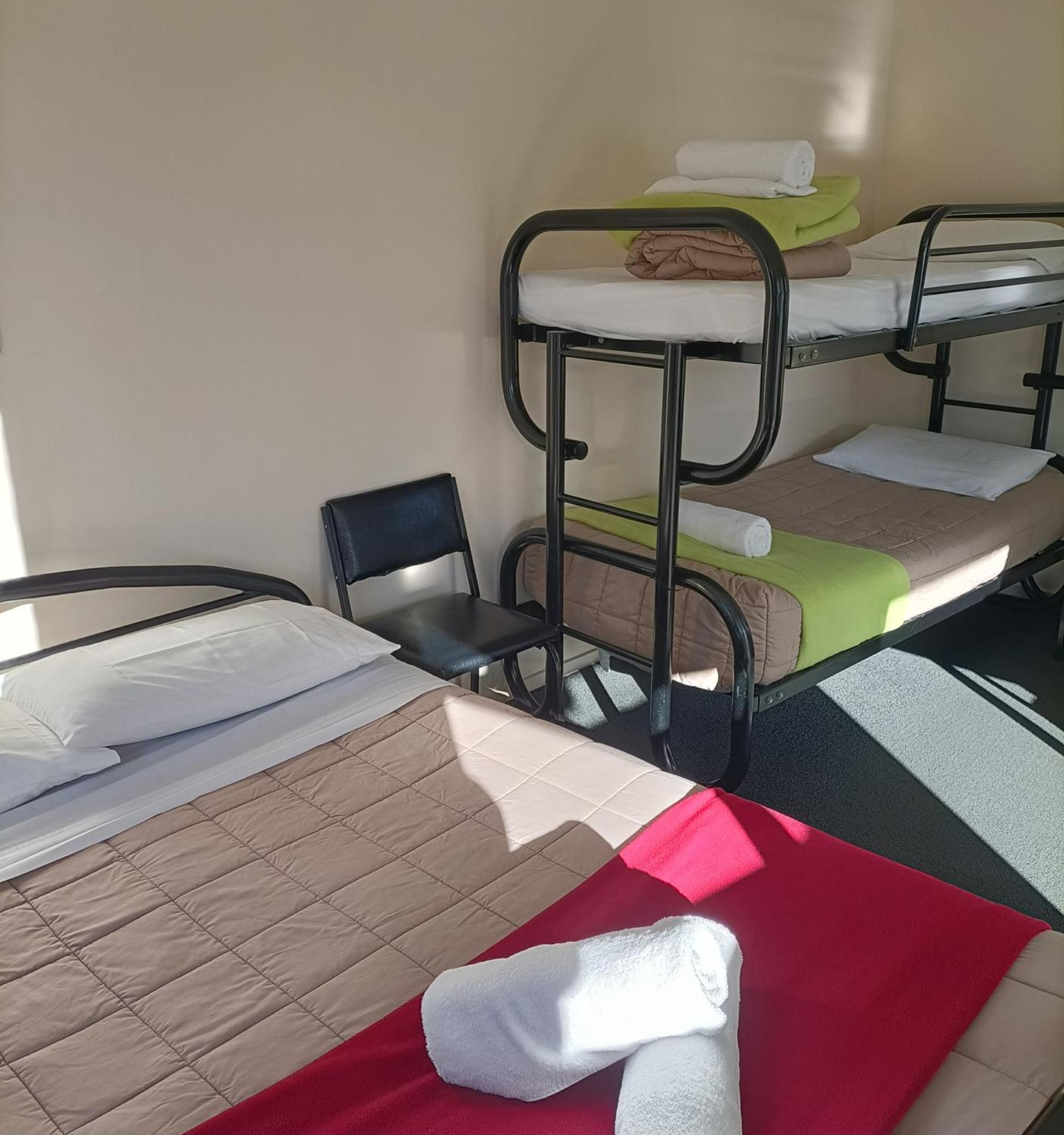 Geraldine Top 10 Holiday Park Buitenkant foto