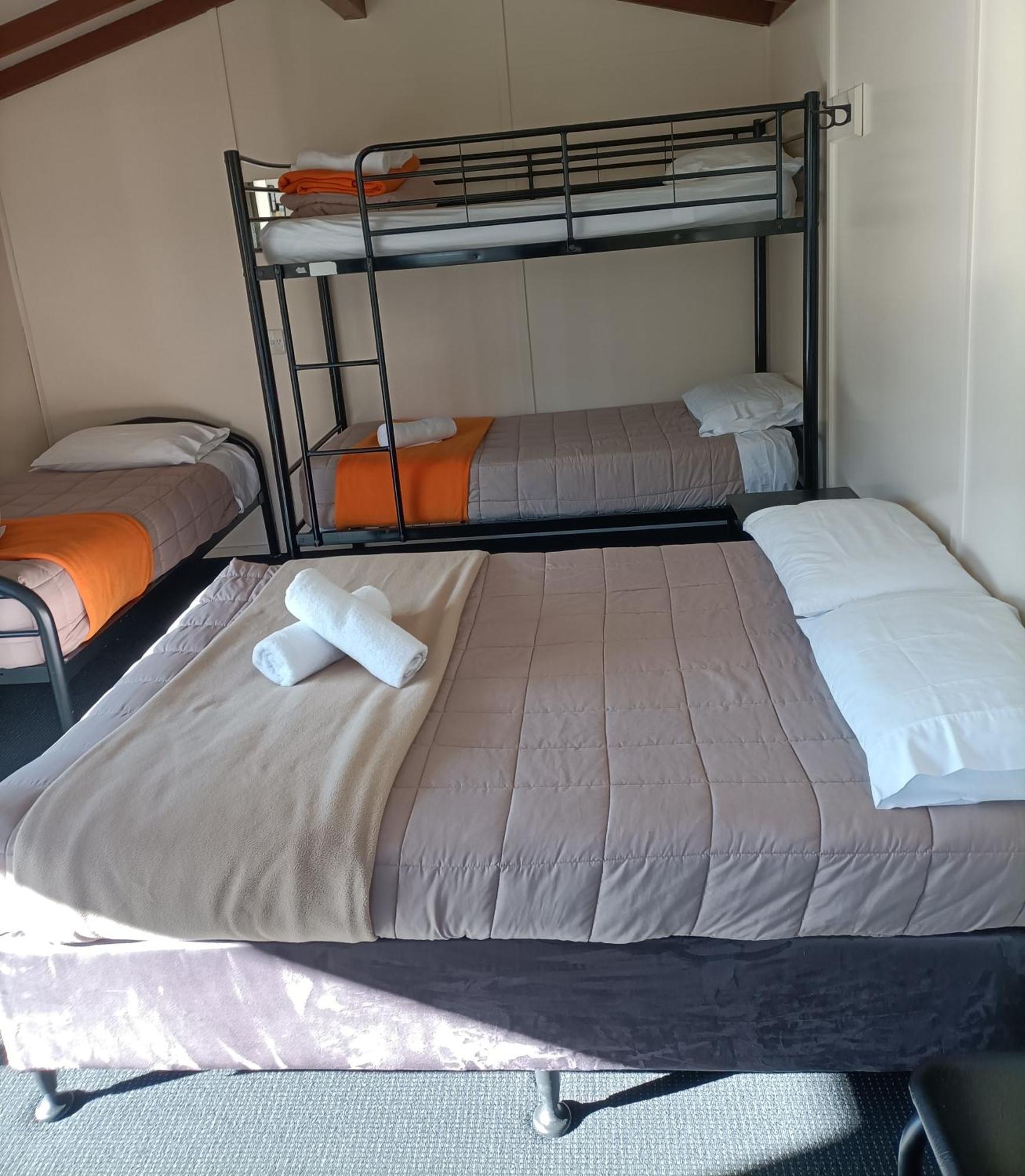 Geraldine Top 10 Holiday Park Buitenkant foto